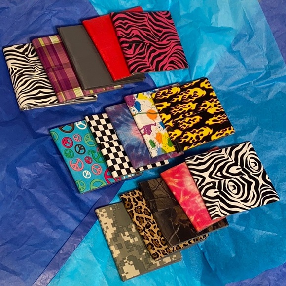 🟢5/$25  𝑯𝒂𝒏𝒅𝒎𝒂𝒅𝒆 Peace Duct Tape Wallet - Picture 6 of 8